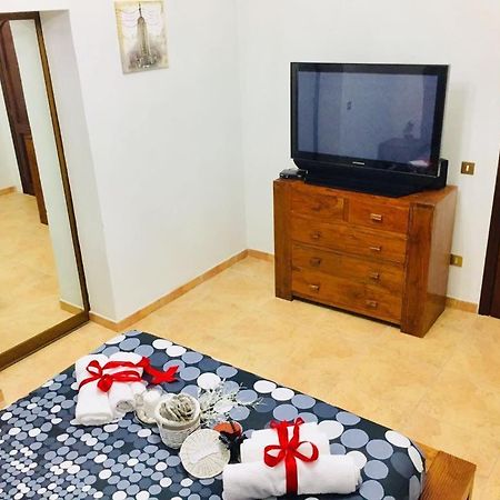 Il Mandarino Panzió Decimomannu Kültér fotó
