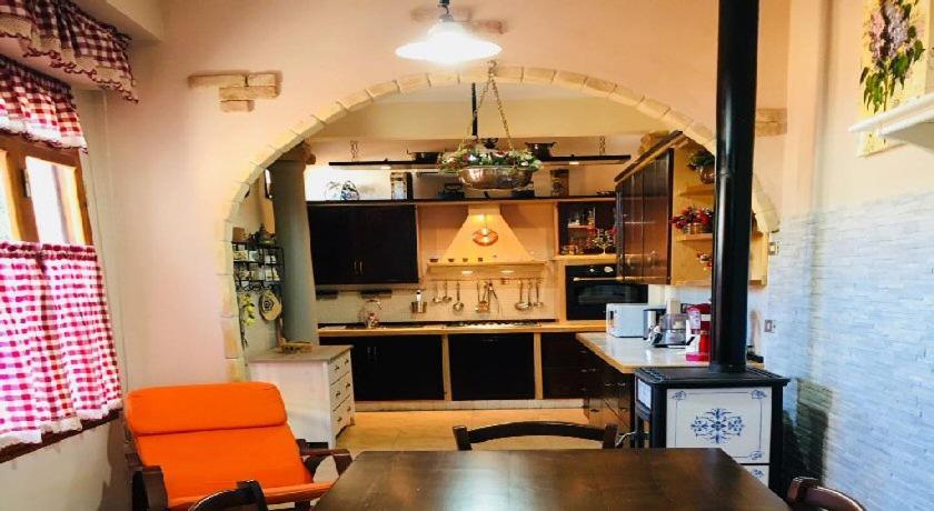 Il Mandarino Panzió Decimomannu Kültér fotó