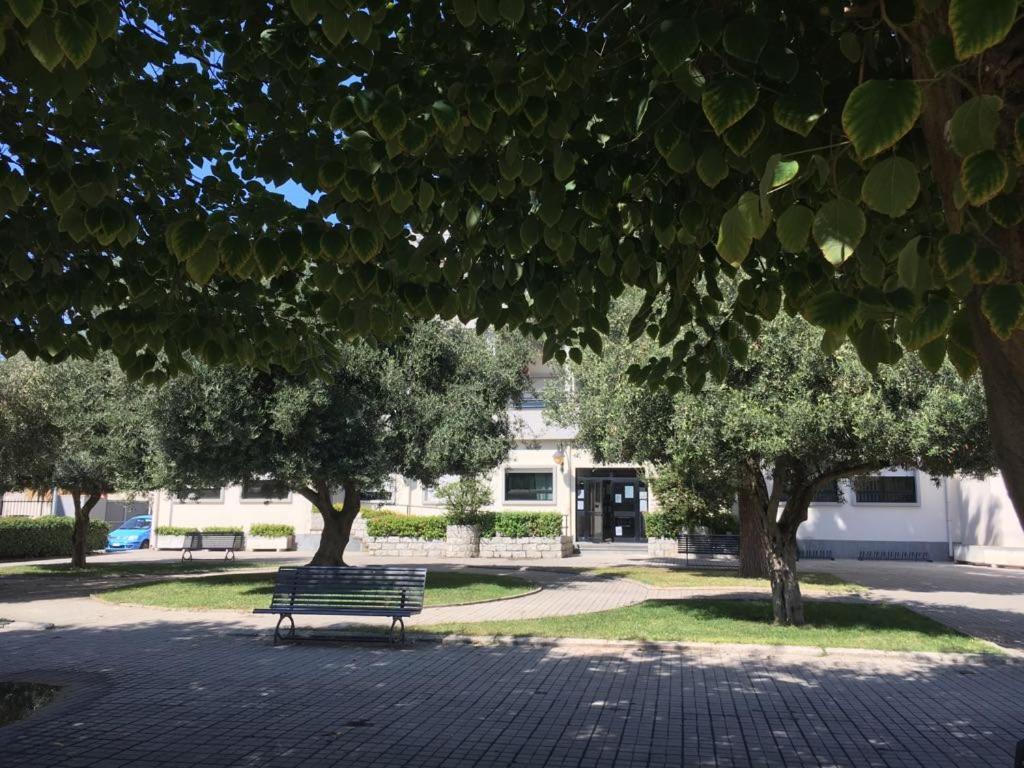 Il Mandarino Panzió Decimomannu Kültér fotó