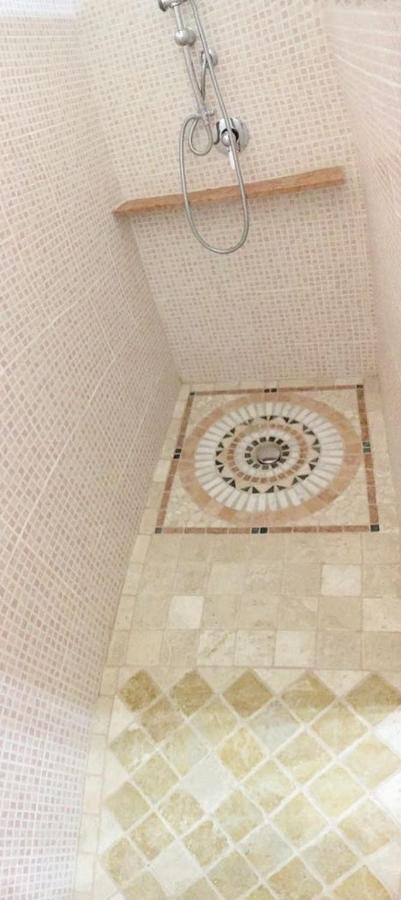 Il Mandarino Panzió Decimomannu Kültér fotó
