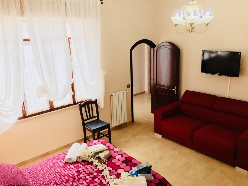 Il Mandarino Panzió Decimomannu Kültér fotó
